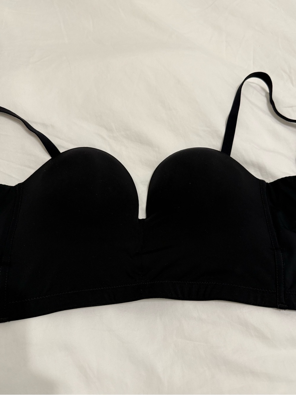 BRAND NEW!!! Wonderbra Black Strapless Bra 34A but fits 34B